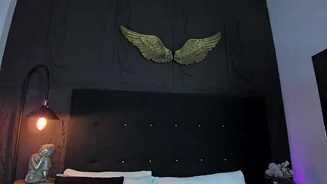 Snapshot of Rose_Blossom chatting on 11.21.25 Rose Blossom online show from 11.21.25