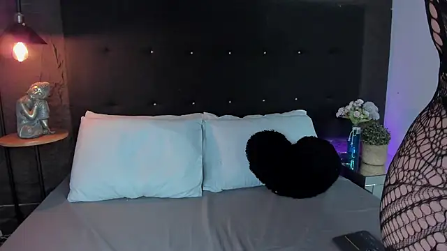 Snapshot of Rose_Blossom chatting on 12.03.25 Rose Blossom online show from 12.03.25