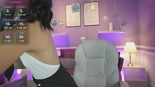 DahliaGrey online show from 10.24.25