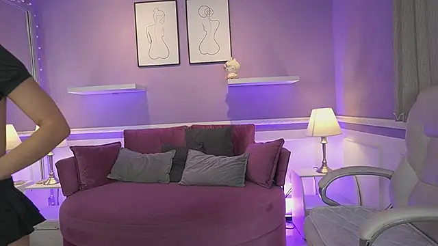 DahliaGrey online show from 02.04.26