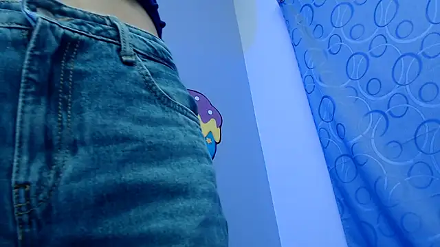 Snapshot of skinnykalitzo18 chatting on 02.16.26 skinnykalitzo18 online show from 02.16.26