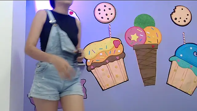 Snapshot of skinnykalitzo18 chatting on 03.02.26 skinnykalitzo18 online show from 03.02.26