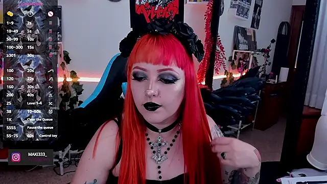 Snapshot of Makii_33 chatting on 09.30.25 Makii 33 online show from 09.30.25