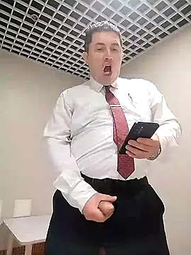 BigCristh79 online show from 11.21.25