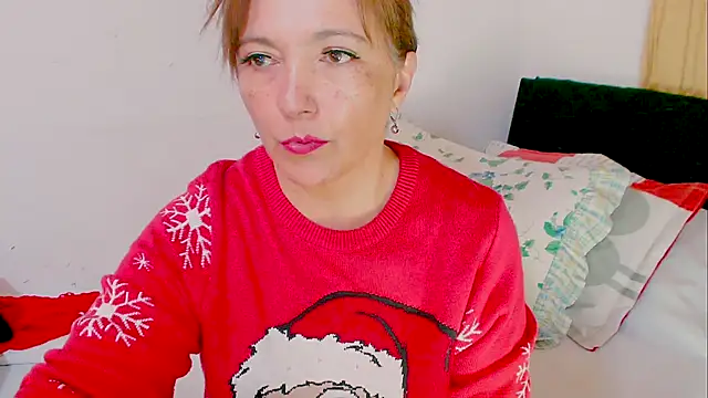 Snapshot of Kendraline1 chatting on 12.14.25 Kendraline1 online show from 12.14.25