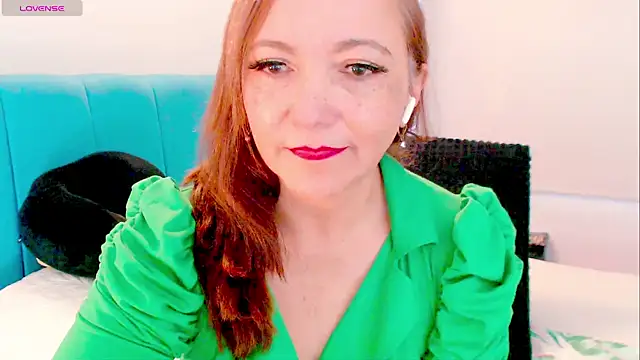 Snapshot of Kendraline1 chatting on 06.30.26 Kendraline1 online show from 06.30.26