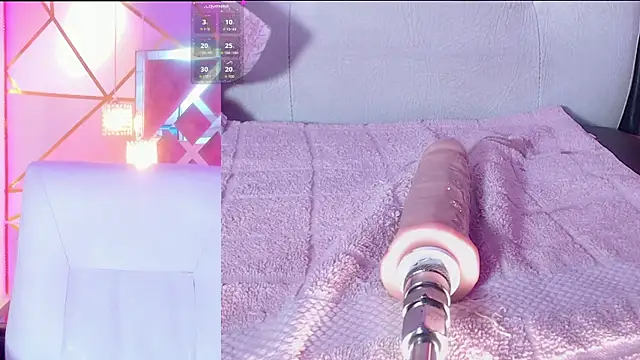 Snapshot of LizzieCutie_ chatting on 05.26.26 LizzieCutie online show from 05.26.26