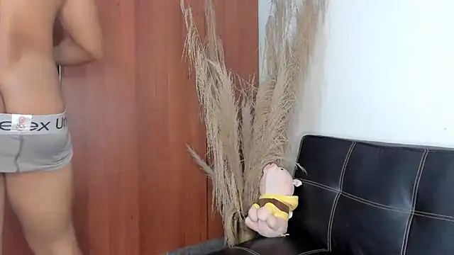 Snapshot of Evansdark1 chatting on 11.21.25 Evansdark1 online show from 11.21.25