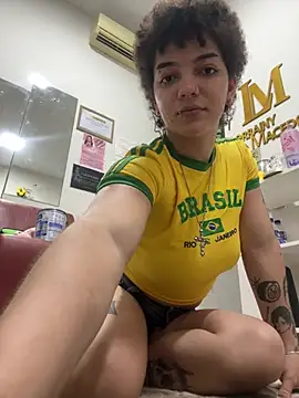Snapshot of CamillyBlum chatting on 06.19.26 CamillyBlum online show from 06.19.26