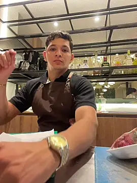 RobinLenoxx online show from 10.29.25