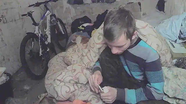 Snapshot of makarov1993 chatting on 10.28.25 makarov1993 online show from 10.28.25