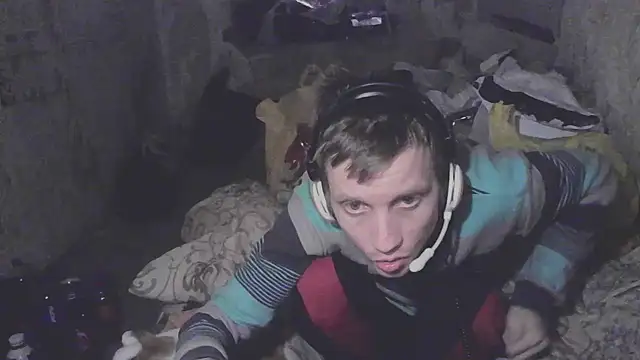 Snapshot of makarov1993 chatting on 12.01.25 makarov1993 online show from 12.01.25