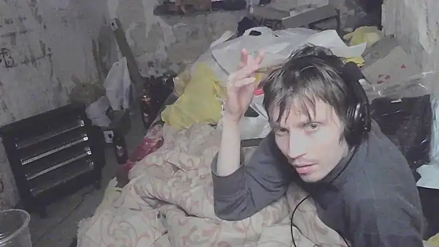 Snapshot of makarov1993 chatting on 04.13.26 makarov1993 online show from 04.13.26