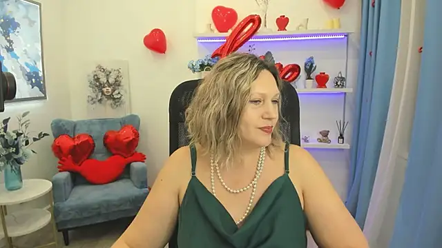 NinaStarle online show from 02.07.26