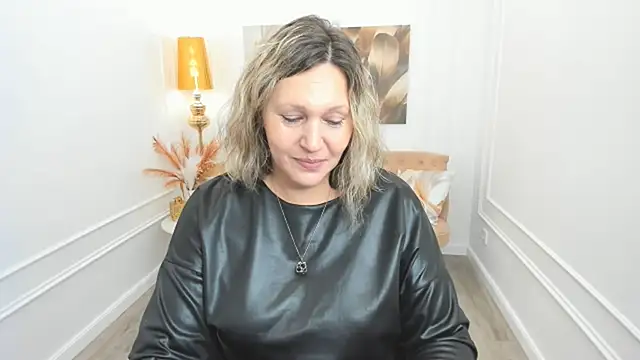 NinaStarle online show from 05.15.26