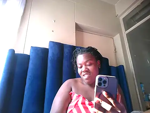 Snapshot of Big-Batty-Gyal20 chatting on 06.11.26 Big-Batty-Gyal20 online show from 06.11.26