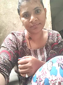 couple 71 online show from 12.05.25