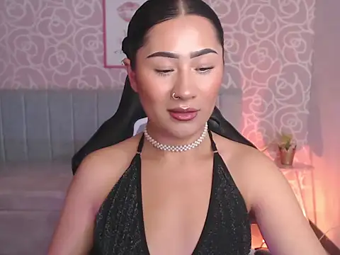 Snapshot of evelyn_ch_ chatting on 09.23.25 evelyn ch online show from 09.23.25