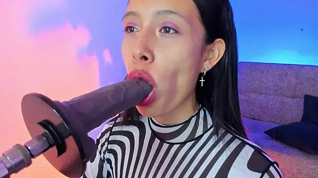 alicemoon   online show from 12.20.25