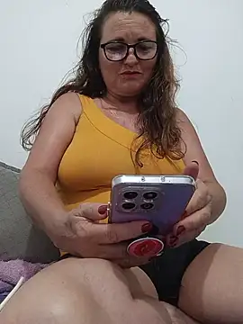 Snapshot of florecita_69 chatting on 05.08.26 florecita 69 online show from 05.08.26