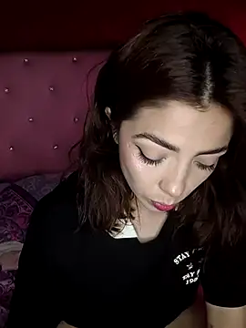 Snapshot of summi10 chatting on 12.02.25 summi10 online show from 12.02.25