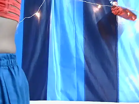 Snapshot of Aarti_misty71 chatting on 09.15.25 Aarti misty71 online show from 09.15.25