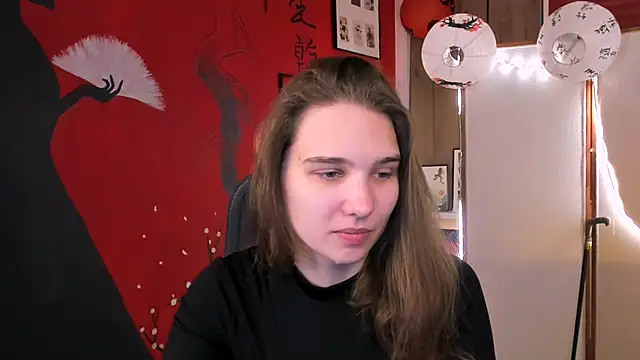 Snapshot of TessaMill chatting on 09.09.25 TessaMill online show from 09.09.25