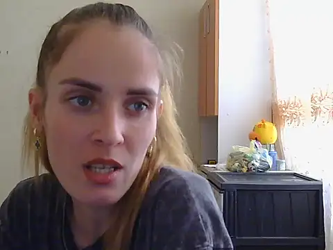 Snapshot of JayeTyler chatting on 11.13.25 JayeTyler online show from 11.13.25