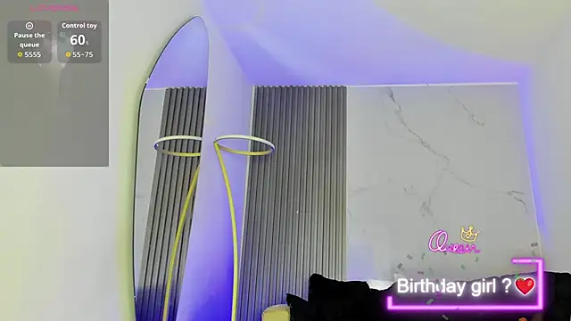 Snapshot of kiaratentation chatting on 12.22.25 kiaratentation online show from 12.22.25