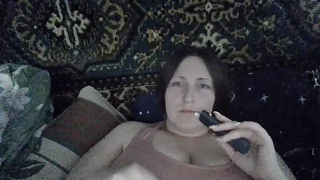 Snapshot of AllaSowinskaya chatting on 09.11.25 AllaSowinskaya online show from 09.11.25