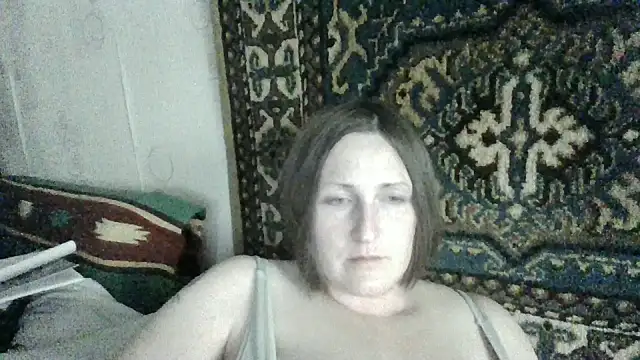 Snapshot of AllaSowinskaya chatting on 10.14.25 AllaSowinskaya online show from 10.14.25