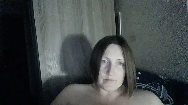 Snapshot of AllaSowinskaya chatting on 06.28.26 AllaSowinskaya online show from 06.28.26