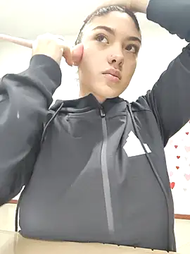 Victoria Beaumont online show from 03.24.26