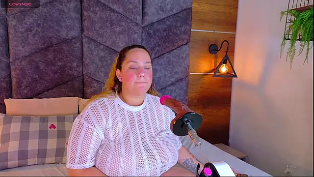 JenaCooper  online show from 06.04.26