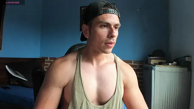 Snapshot of justinkarter chatting on 09.29.25 justinkarter online show from 09.29.25