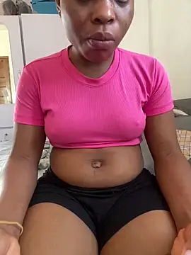 PrettyNina77 online show from 04.17.26