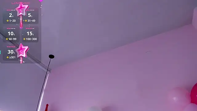 Snapshot of violet_myerrs chatting on 11.05.25 violet myerrs online show from 11.05.25