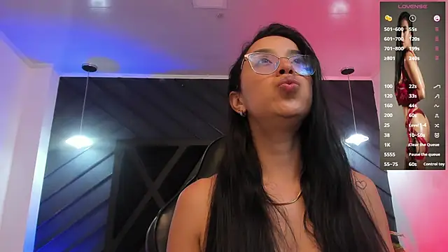 zoe martins  online show from 01.14.26