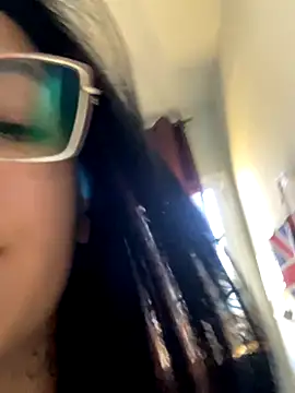 Snapshot of jujuarantes__2025 chatting on 11.12.25 jujuarantes 2025 online show from 11.12.25