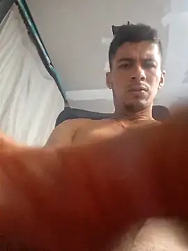 Snapshot of piterrr_hot chatting on 11.27.25 piterrr hot online show from 11.27.25