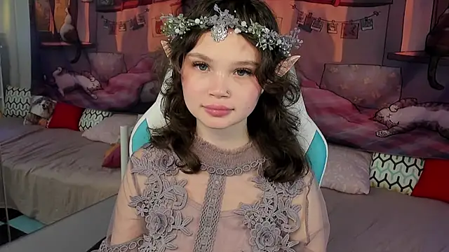 EmilyChaves online show from 10.30.25