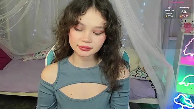 EmilyChaves online show from 11.30.25