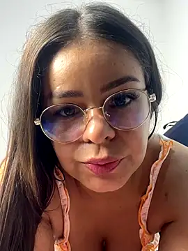 Snapshot of sweet_shadil_ chatting on 09.24.25 sweet shadil online show from 09.24.25