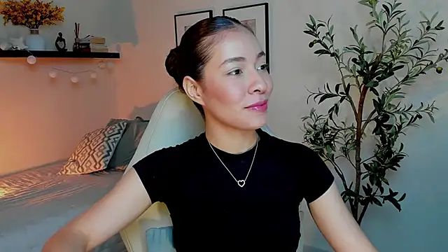 isabella-garcia- online show from 04.17.26