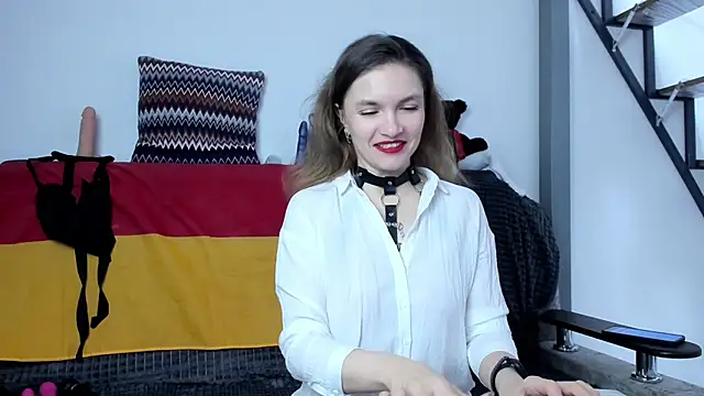 Snapshot of Katherine_Twilight chatting on 01.10.25 Katherine Twilight online show from 01.10.25