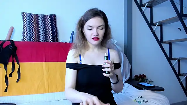 Snapshot of Katherine_Twilight chatting on 02.02.25 Katherine Twilight online show from 02.02.25