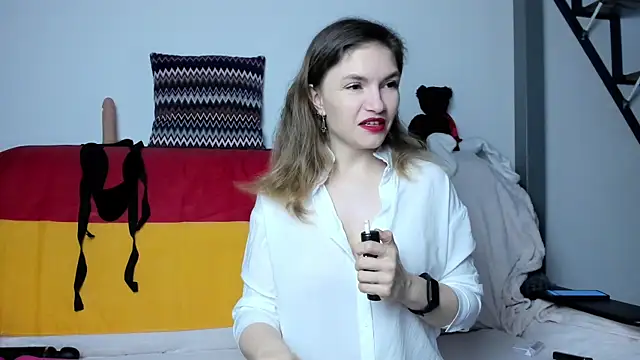 Snapshot of Katherine_Twilight chatting on 03.07.25 Katherine Twilight online show from 03.07.25