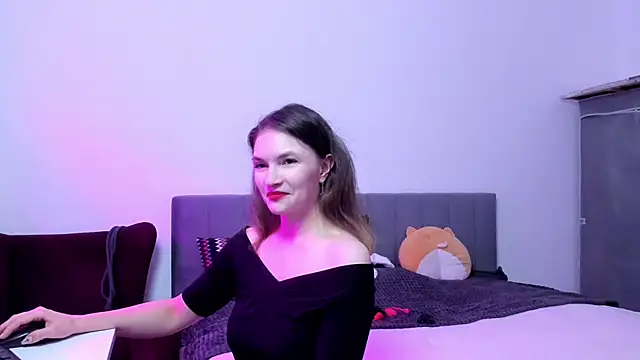 Snapshot of Katherine_Twilight chatting on 10.16.25 Katherine Twilight online show from 10.16.25