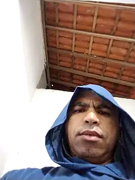 Carlosalbertobezerraamori online show from 11.11.25