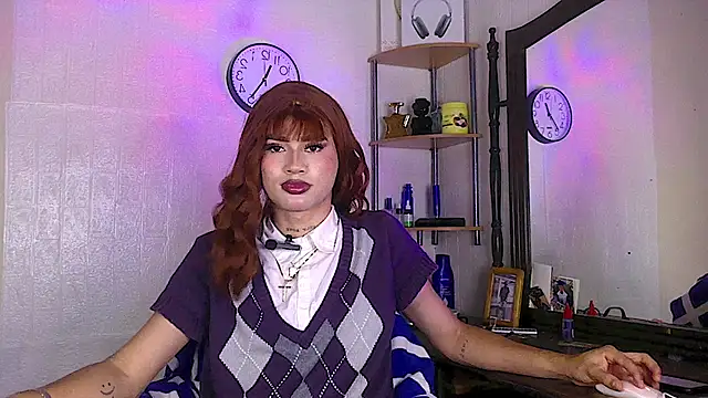 Snapshot of SHARLOTH_trans chatting on 05.21.26 SHARLOTH trans online show from 05.21.26
